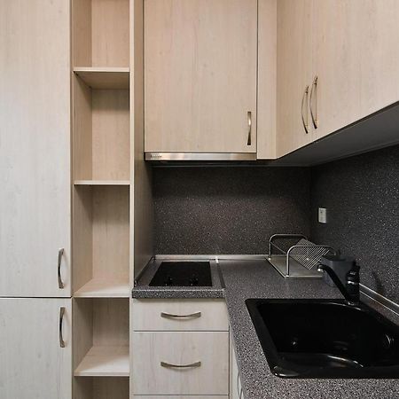 Small Studio On Budget In The Heart Of City 瓦爾納 外观 照片