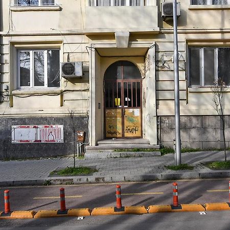 Small Studio On Budget In The Heart Of City 瓦爾納 外观 照片