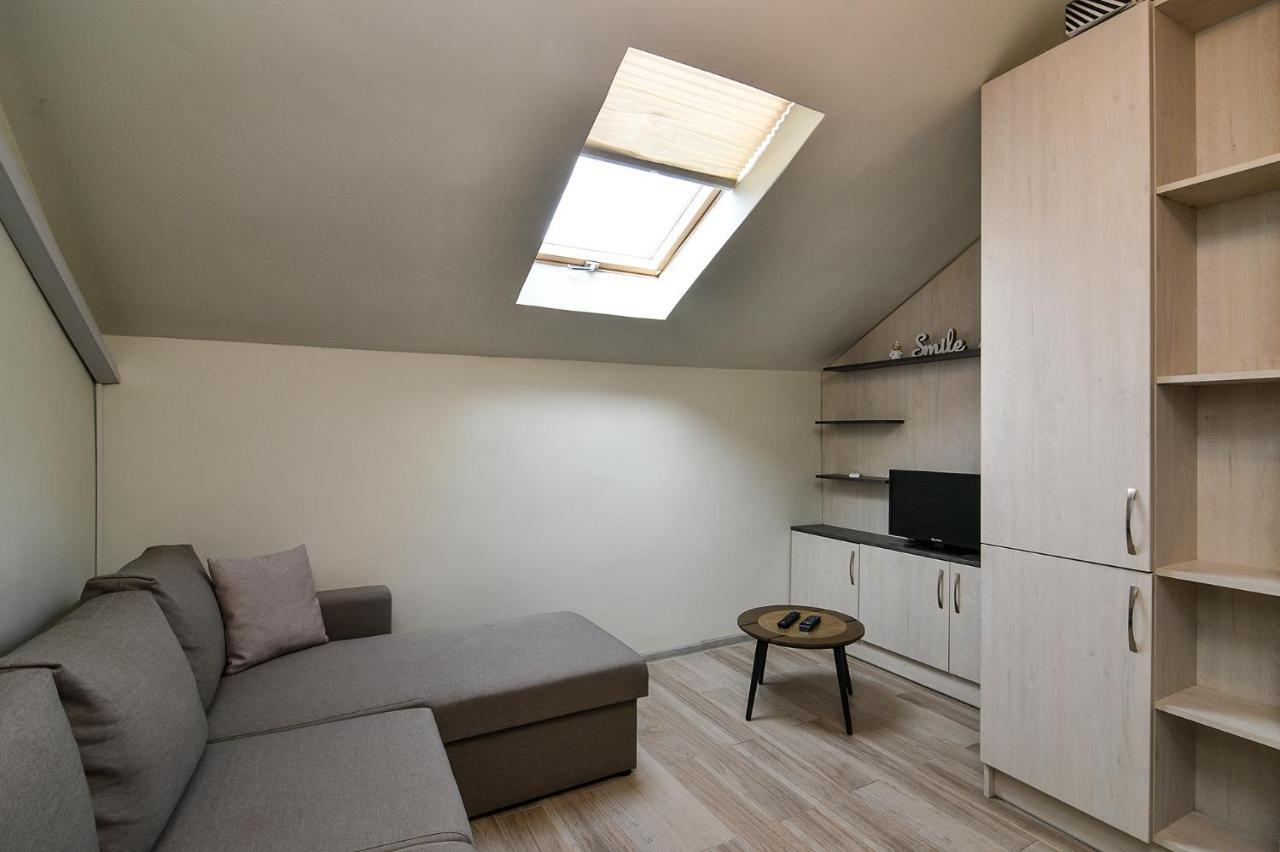 Small Studio On Budget In The Heart Of City 瓦爾納 外观 照片